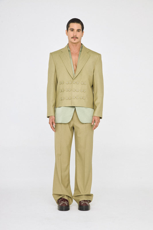 Traje Amero